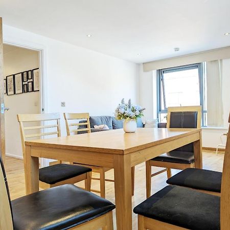 Guest Room In City Centre Near Key Attractions Liverpool Dış mekan fotoğraf